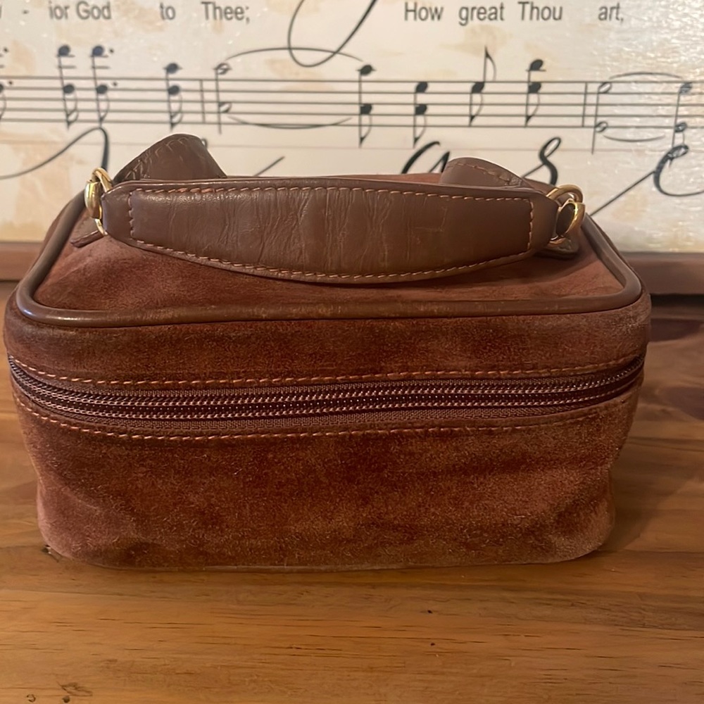 Authentic Gucci Makeup Case/Carrier